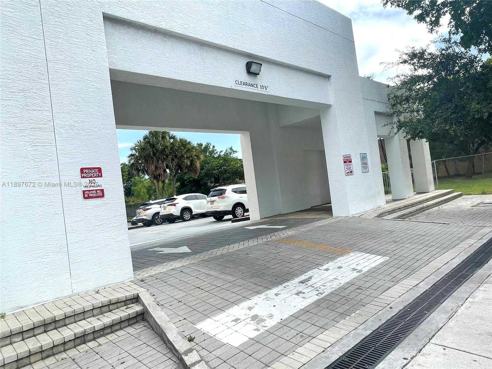 Small Image of 900 SOUTH WEST 8TH ST #1505, Miami Number 33