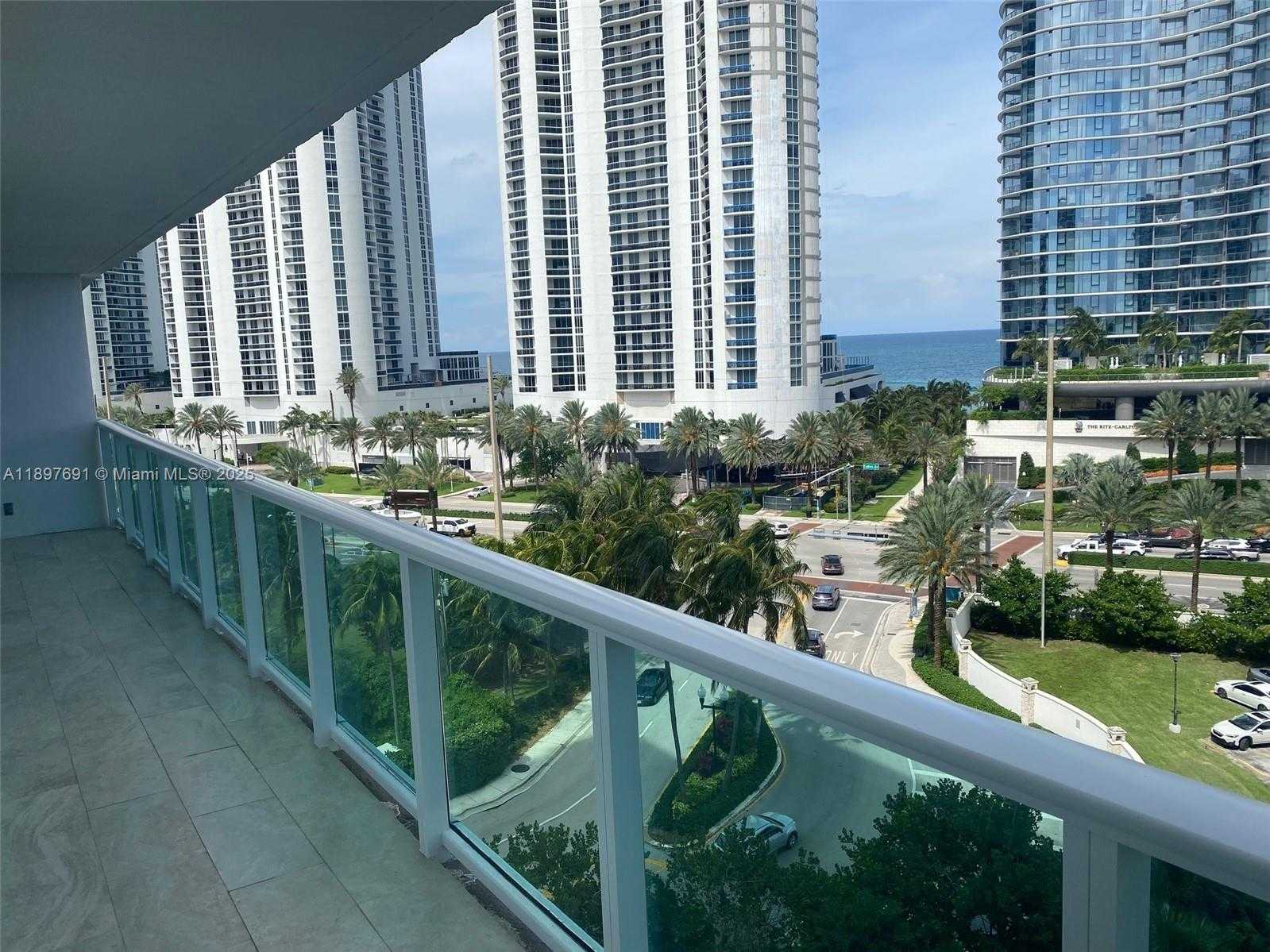 Small Image of 100 BAYVIEW DR #807, Sunny Isles Beach Number 30