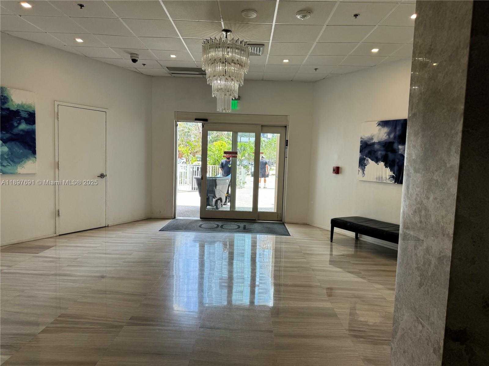 Small Image of 100 BAYVIEW DR #807, Sunny Isles Beach Number 37