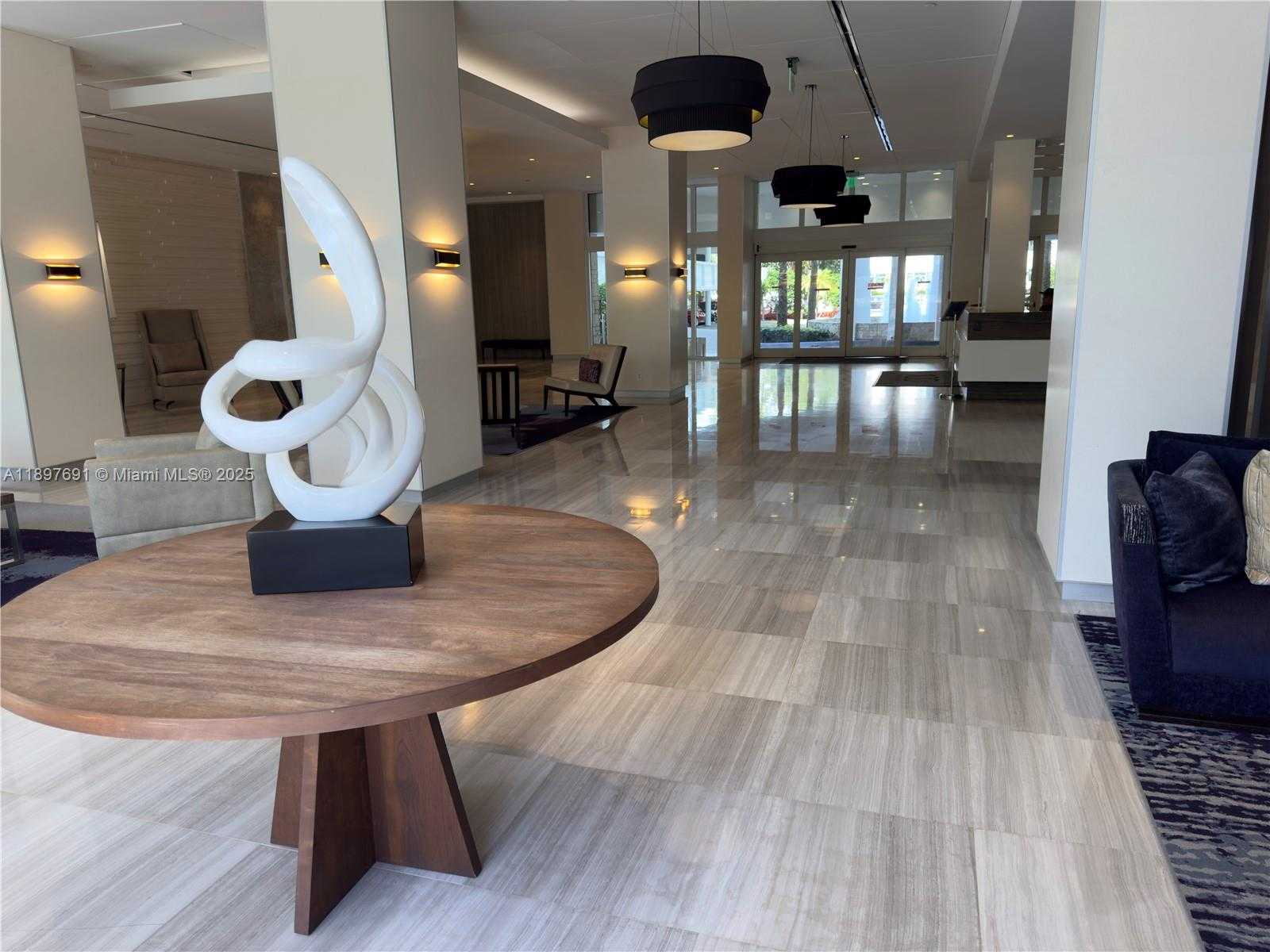 Small Image of 100 BAYVIEW DR #807, Sunny Isles Beach Number 56