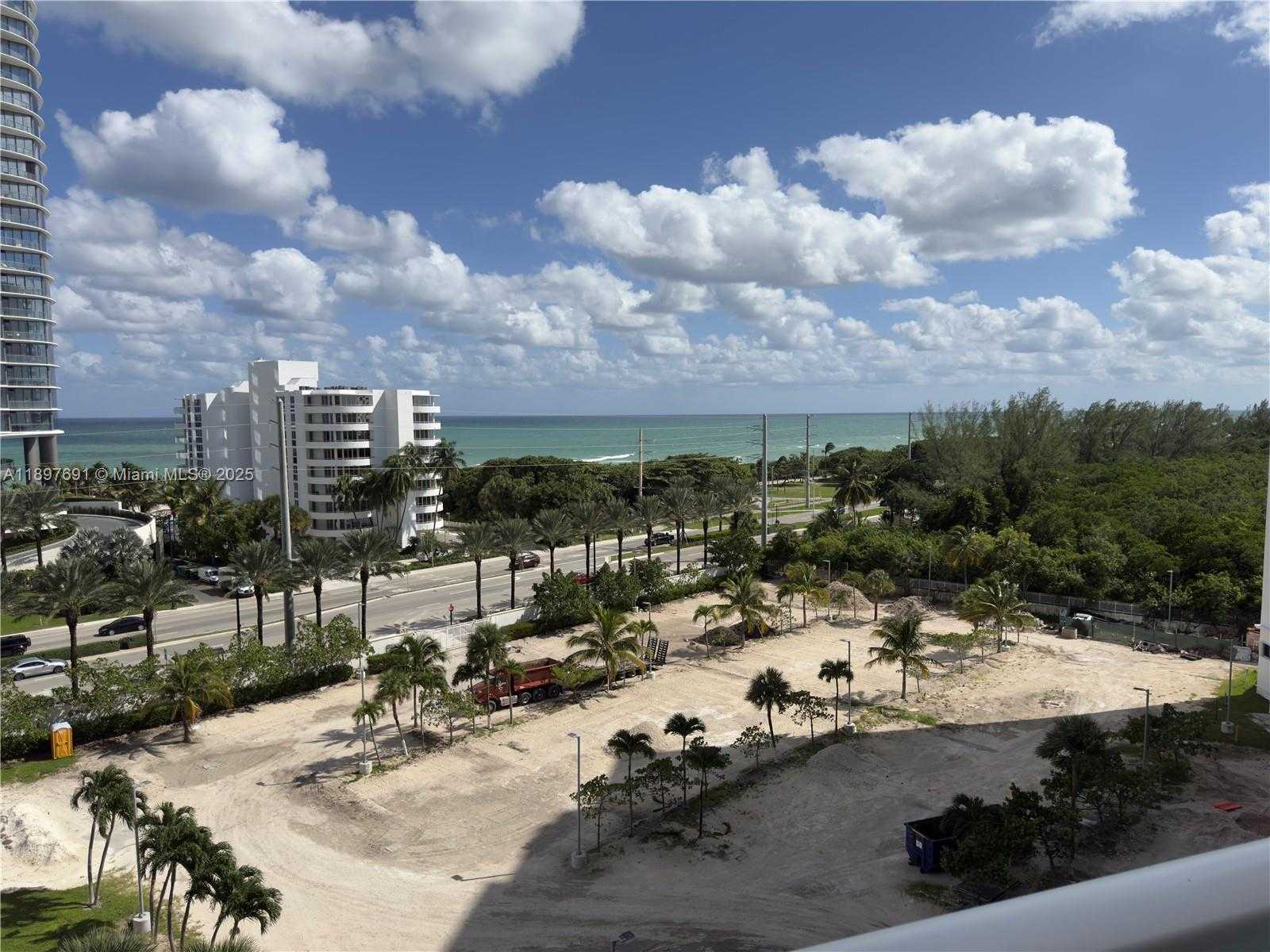 Small Image of 100 BAYVIEW DR #807, Sunny Isles Beach Number 59