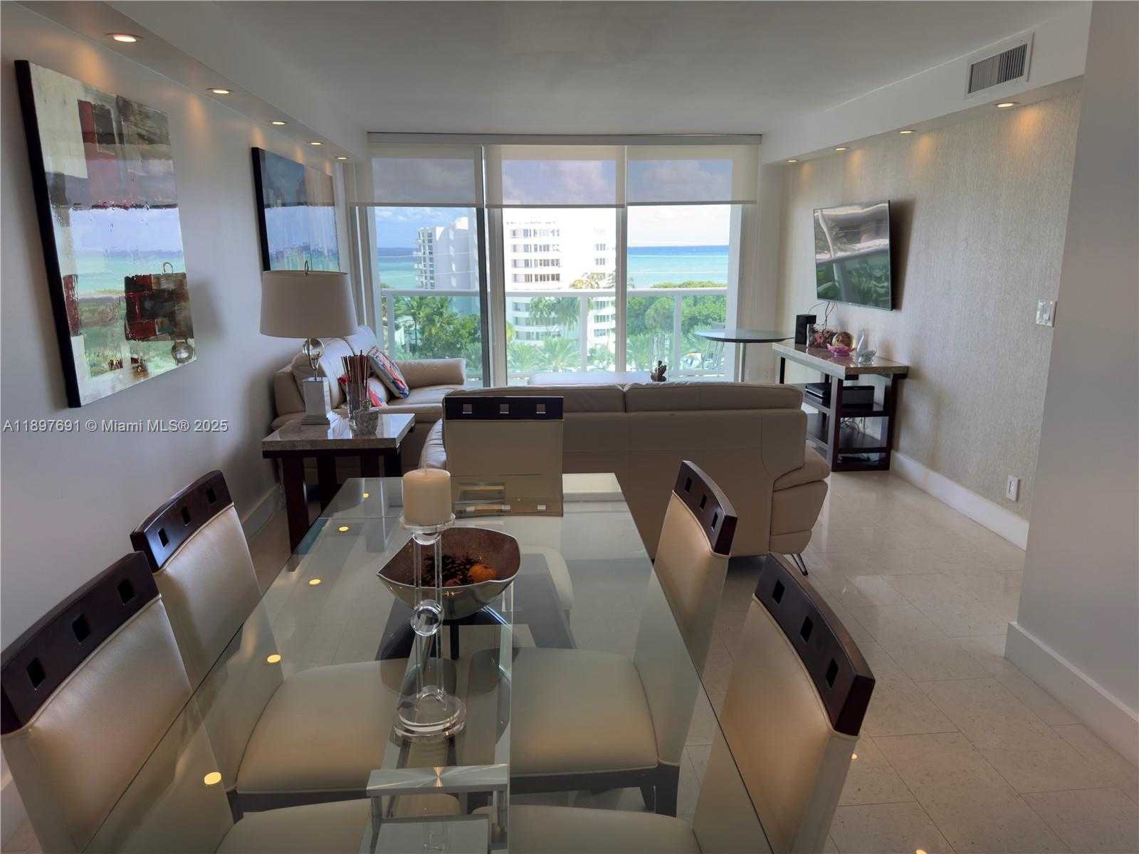 Small Image of 100 BAYVIEW DR #807, Sunny Isles Beach Number 6