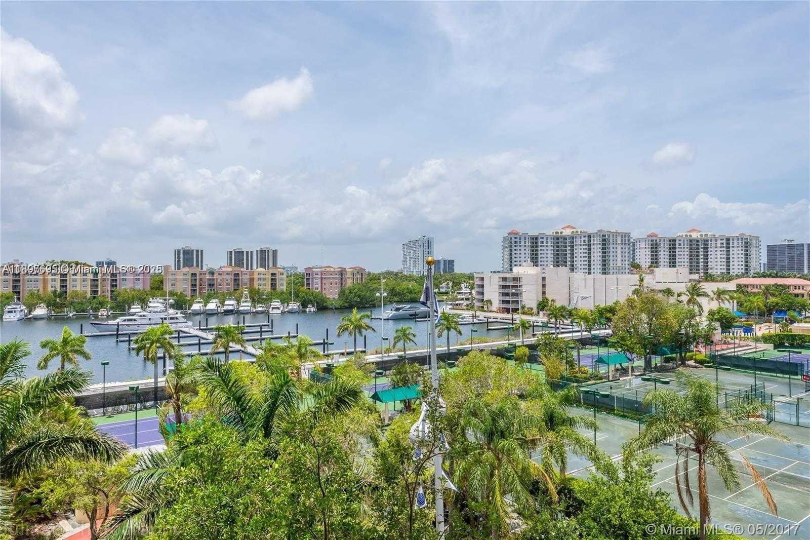 Small Image of 19667 TURNBERRY WAY #5E, Aventura Number 2
