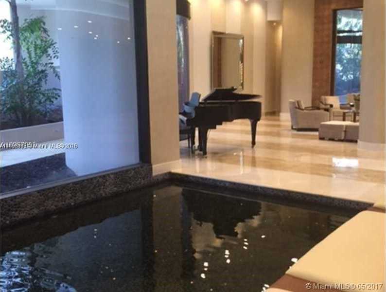 Small Image of 19667 TURNBERRY WAY #5E, Aventura Number 24