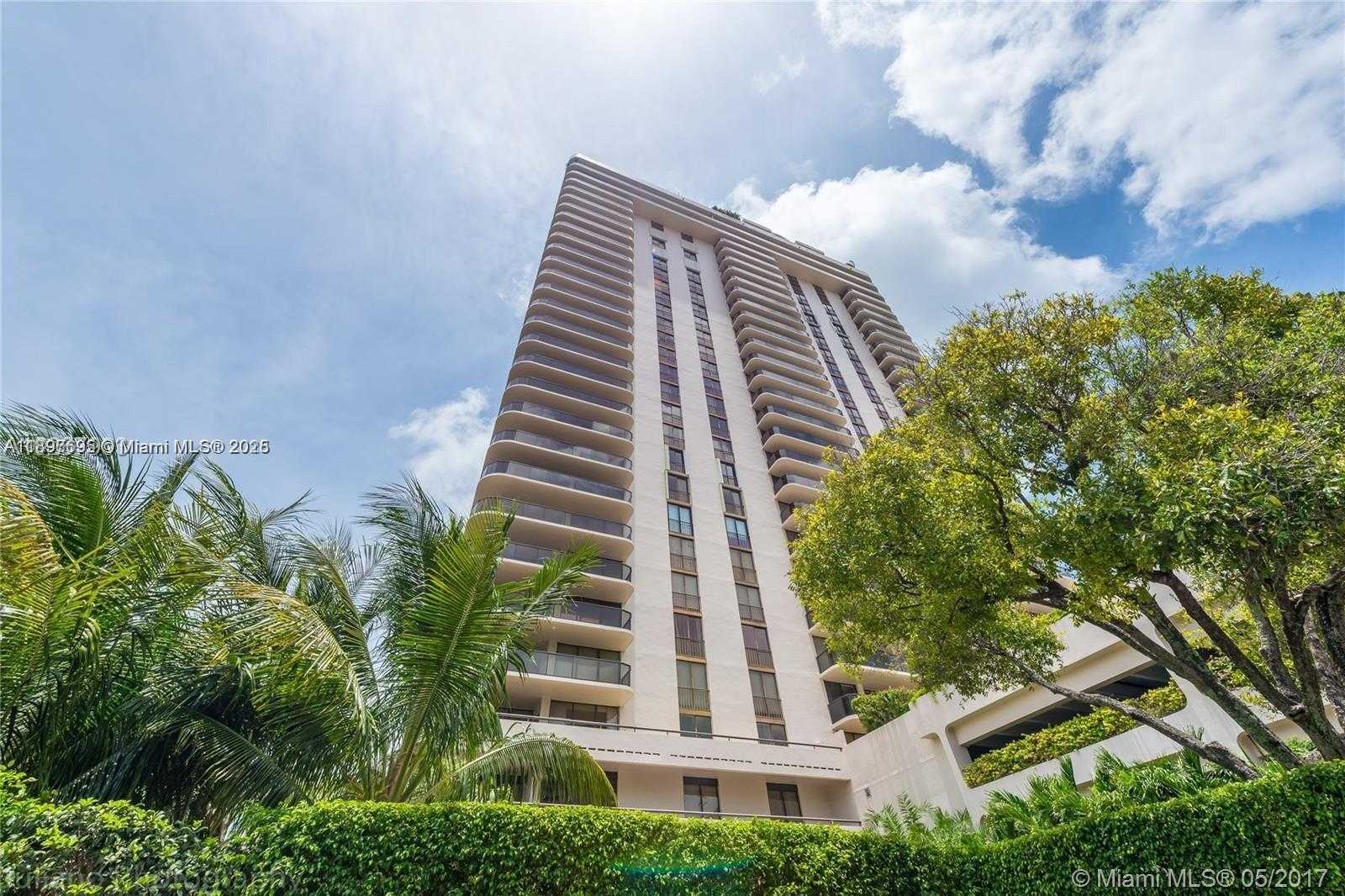 Small Image of 19667 TURNBERRY WAY #5E, Aventura Number 26