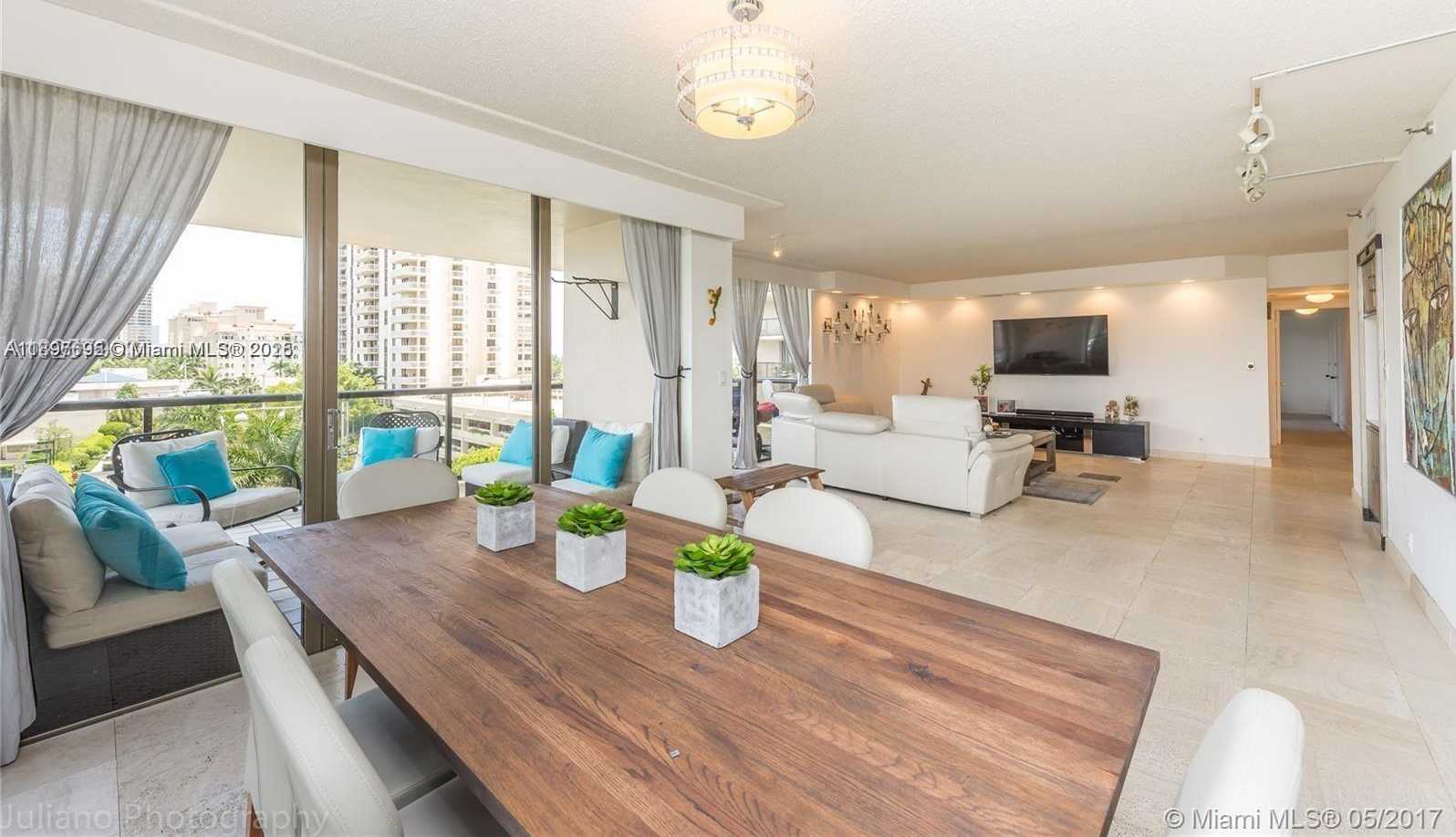 Small Image of 19667 TURNBERRY WAY #5E, Aventura Number 9
