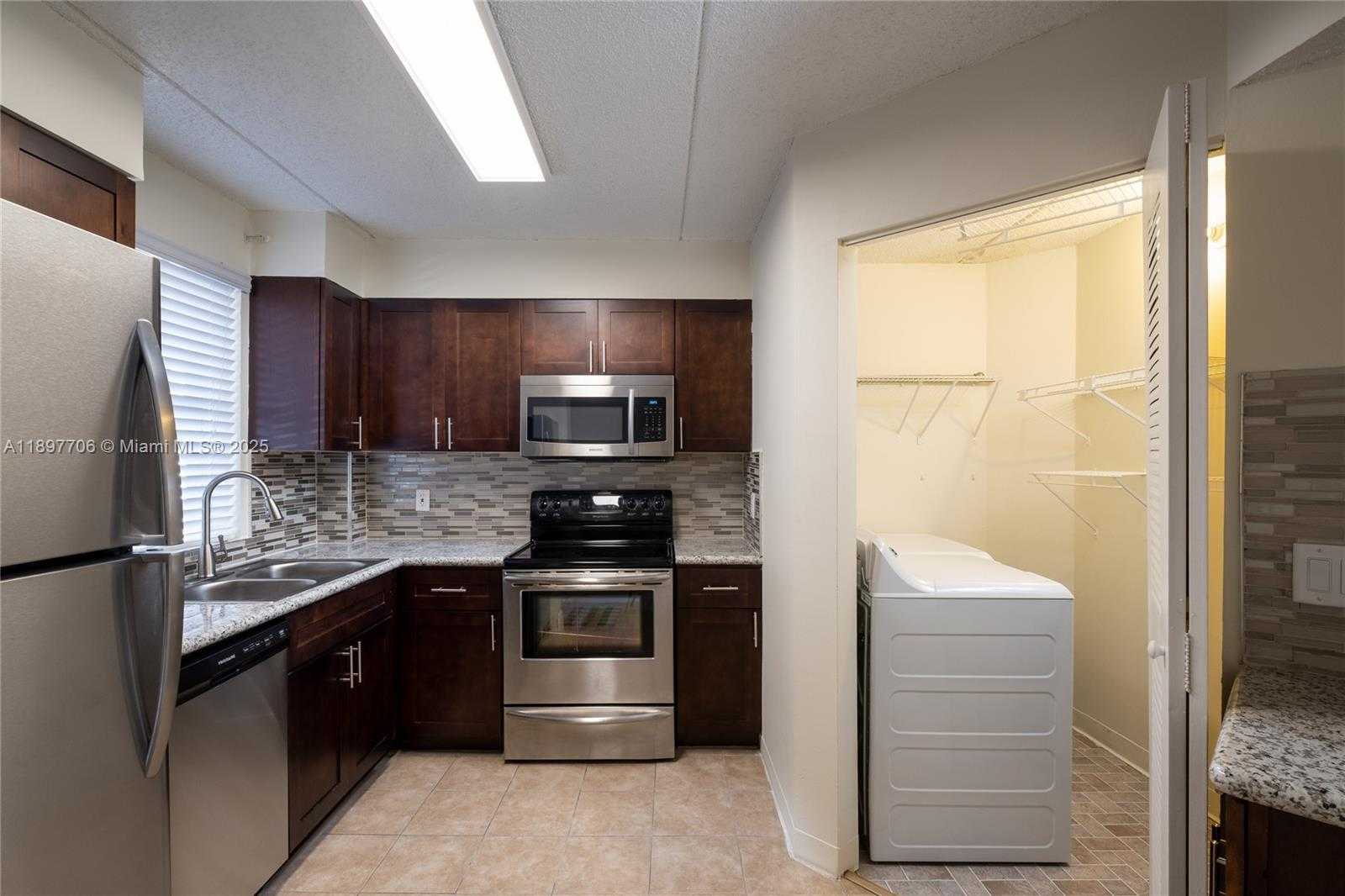 Small Image of 6065 NORTH WEST 186TH ST #306, Hialeah Number 11