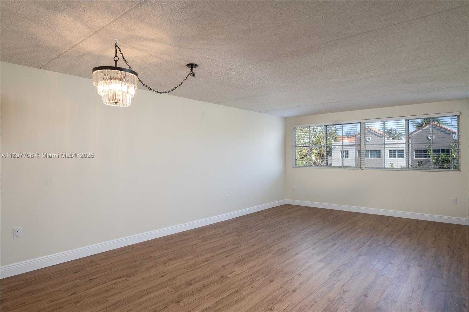 Small Image of 6065 NORTH WEST 186TH ST #306, Hialeah Number 14