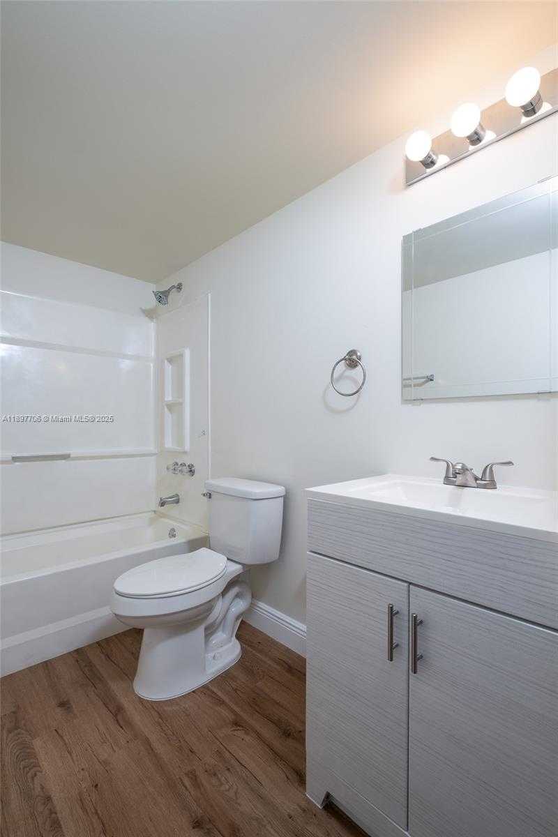 Small Image of 6065 NORTH WEST 186TH ST #306, Hialeah Number 20