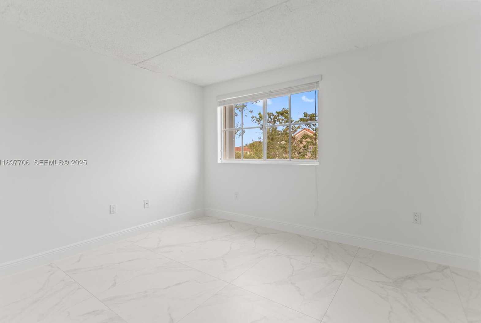 Small Image of 6065 NORTH WEST 186TH ST #306, Hialeah Number 43