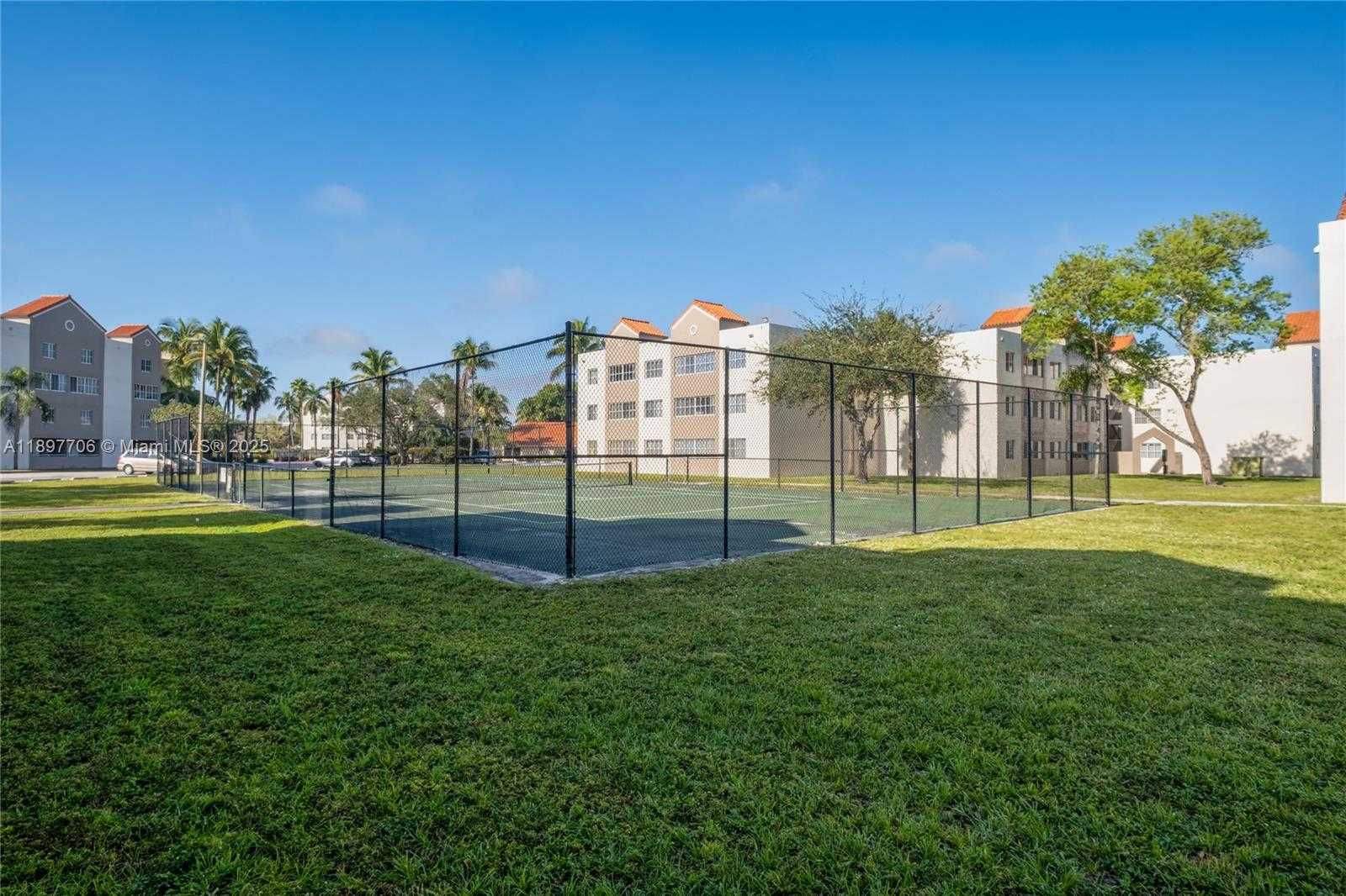 Small Image of 6065 NORTH WEST 186TH ST #306, Hialeah Number 5
