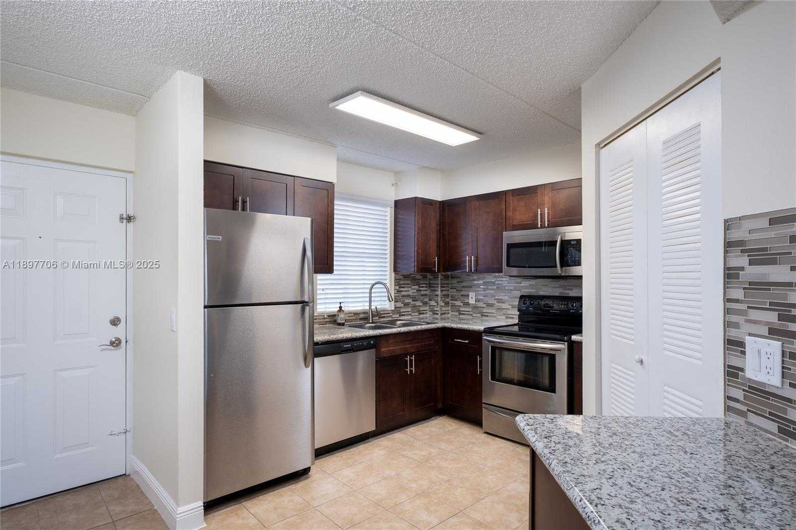 Small Image of 6065 NORTH WEST 186TH ST #306, Hialeah Number 8