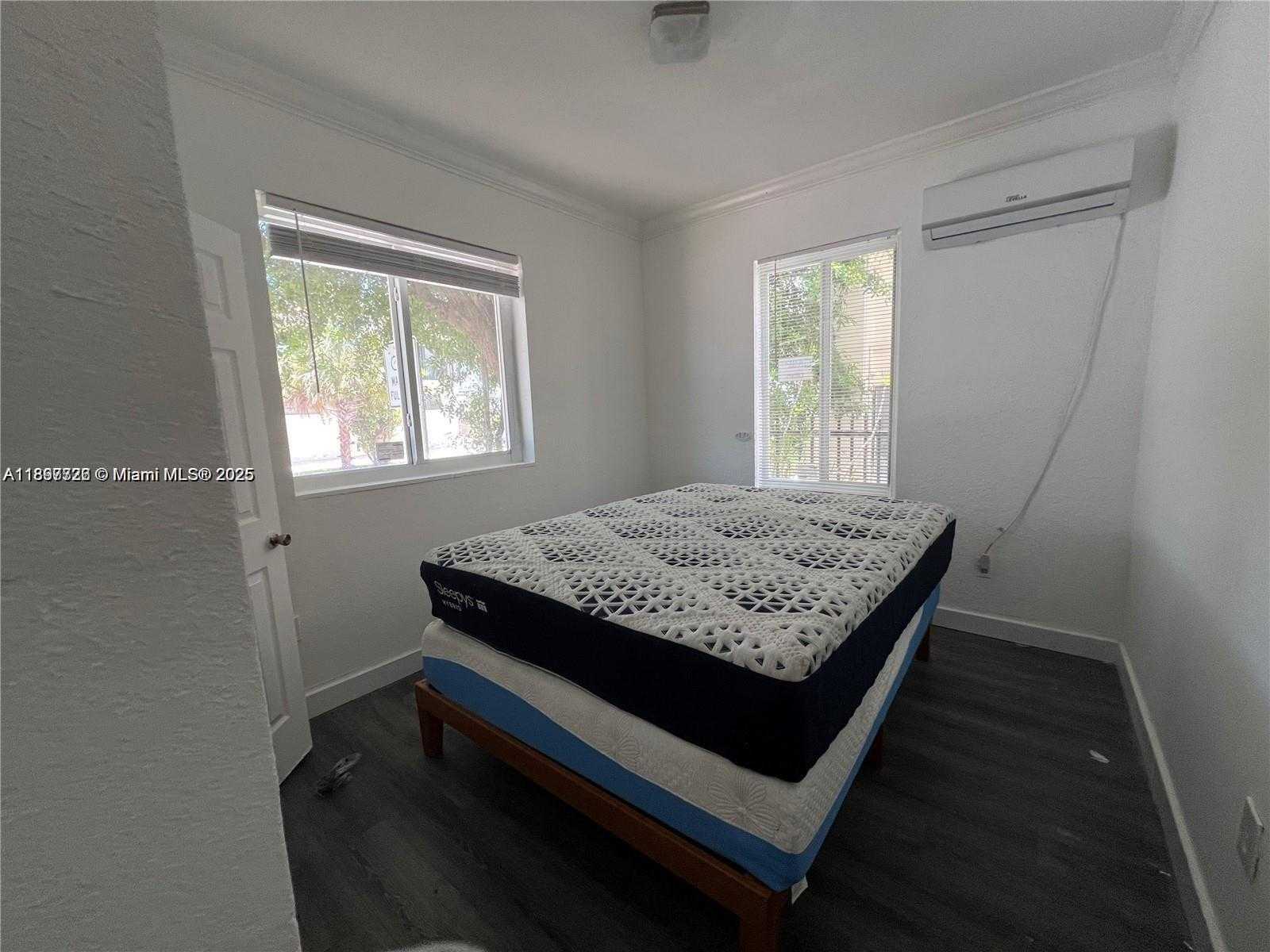 Small Image of 7920 HARDING AVE #1, Miami Beach Number 5
