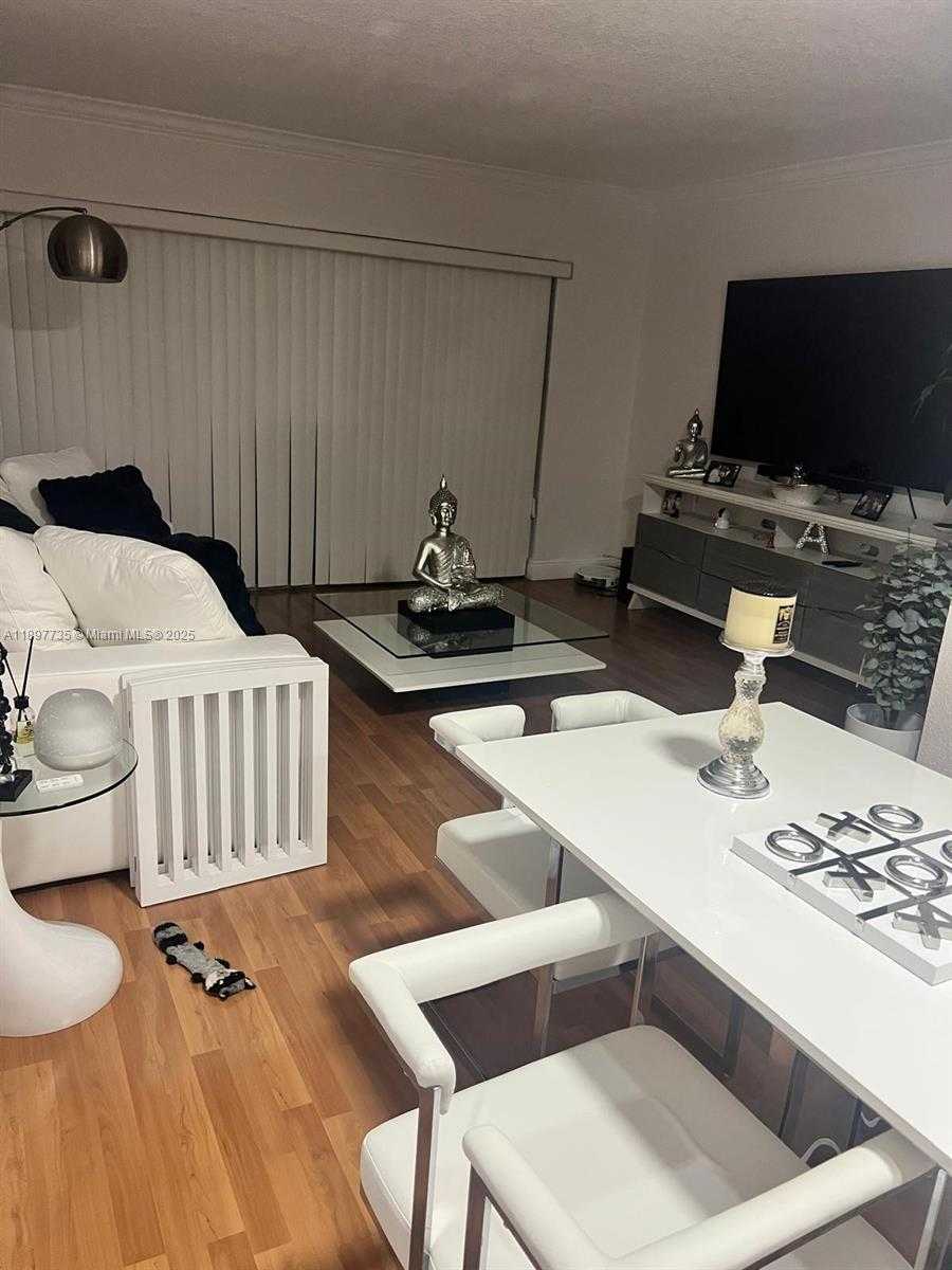 Small Image of 230 NORTH WEST 87TH AVE #I221, Miami Number 3