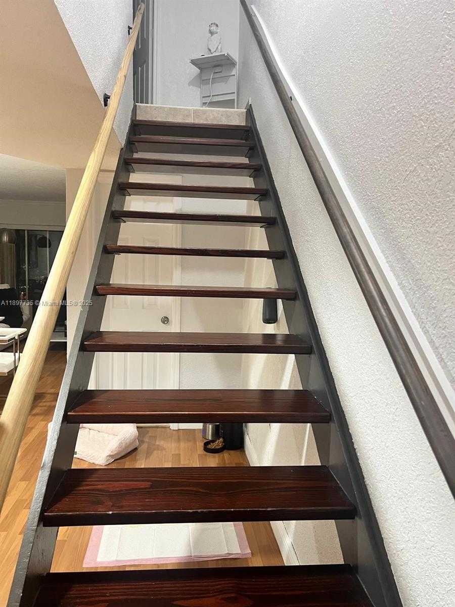 Small Image of 230 NORTH WEST 87TH AVE #I221, Miami Number 8