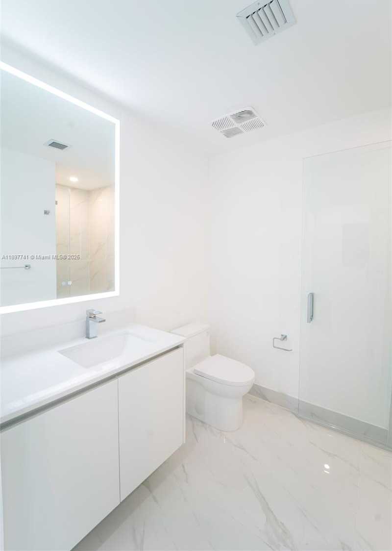 Imagen de Pequeño Objeto