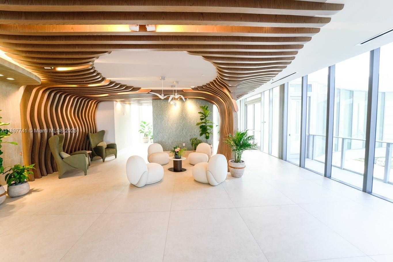 Imagen de Pequeño Objeto