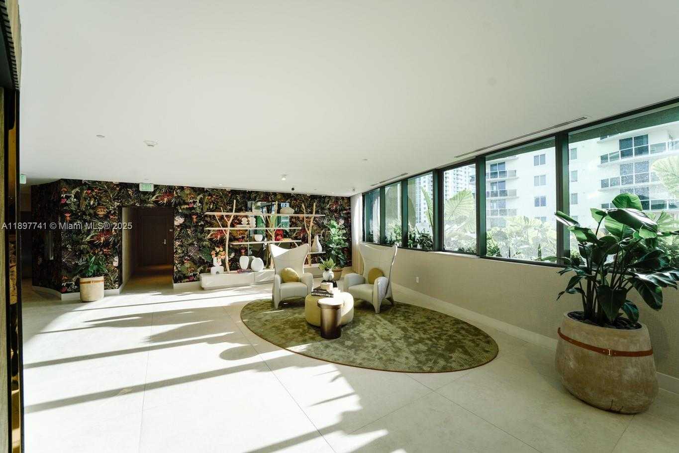 Imagen de Pequeño Objeto