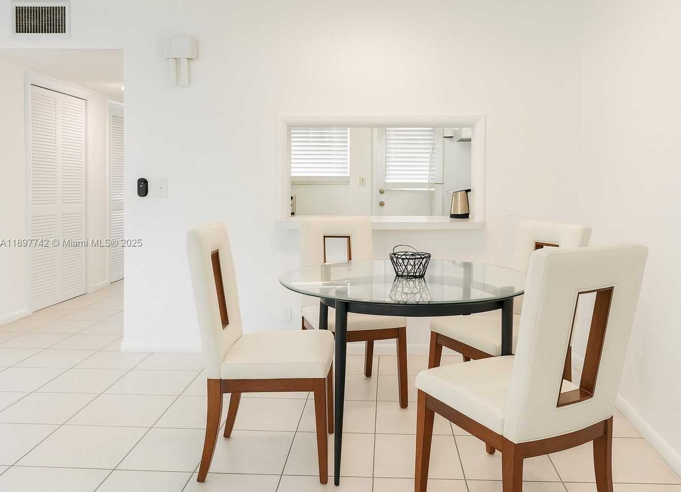 Small Image of 215 SOUTH EAST 3RD AVE #304B, Hallandale Beach Number 3