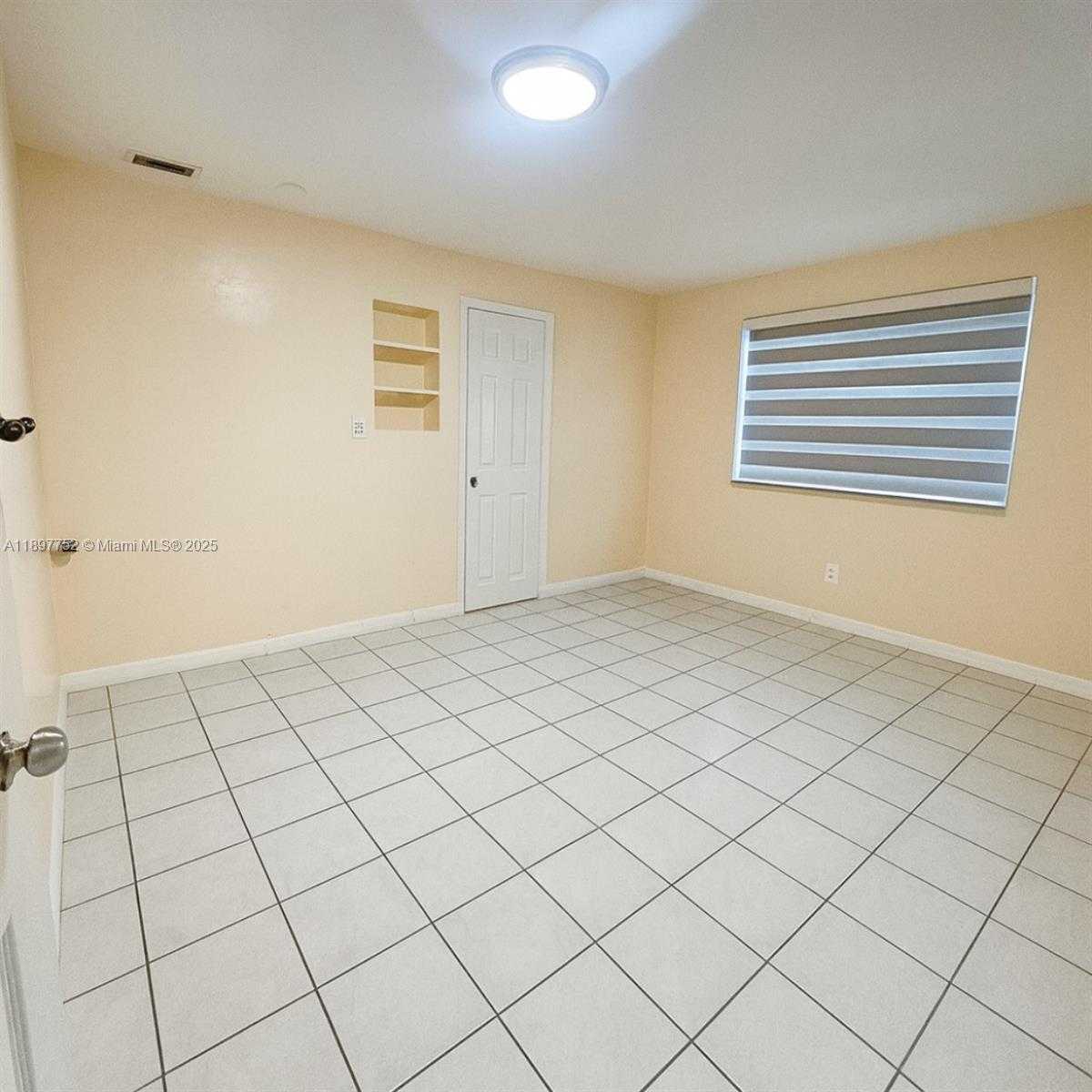 Small Image of 6120 HAYES ST #A, Hollywood Number 6