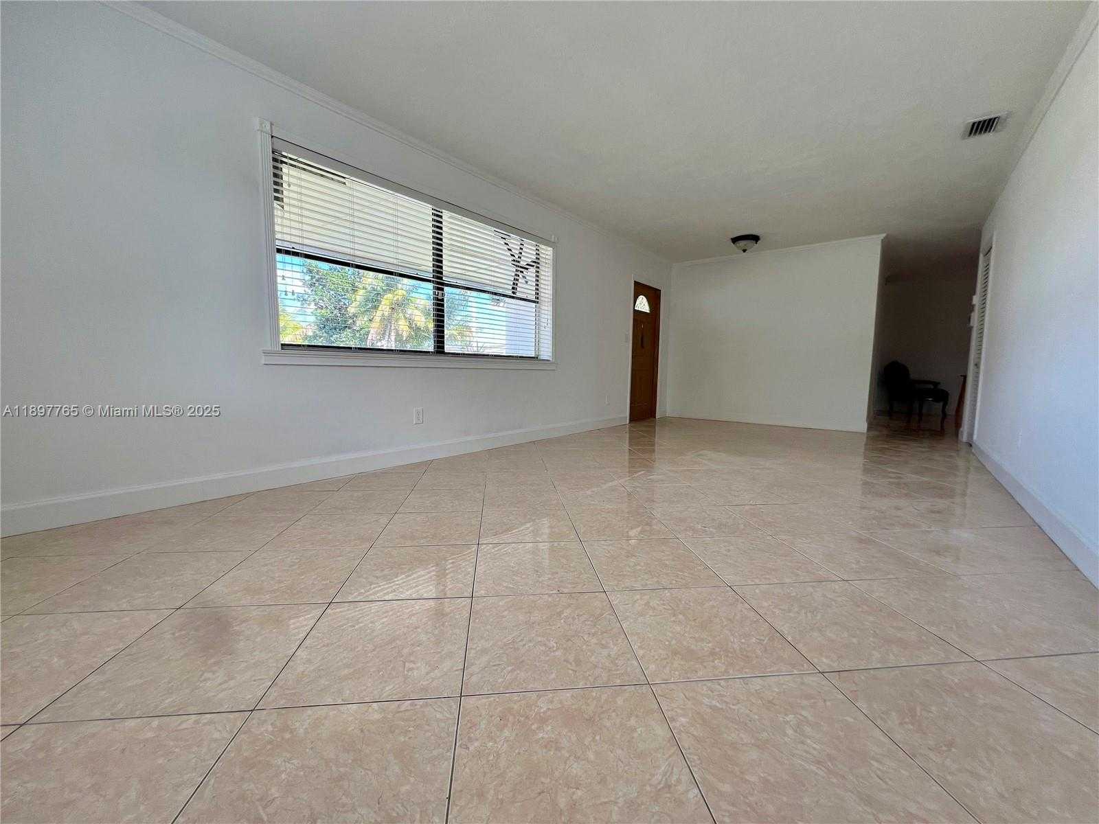 Small Image of 11950 SOUTH WEST 199TH ST #1, Miami Number 16