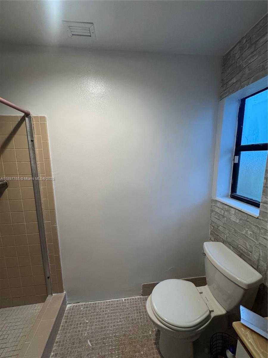Small Image of 11950 SOUTH WEST 199TH ST #1, Miami Number 34