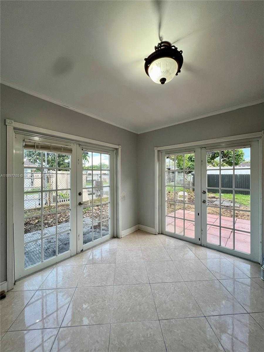 Small Image of 11950 SOUTH WEST 199TH ST #1, Miami Number 35