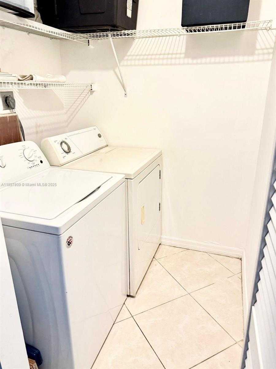 Small Image of 19501 EAST COUNTRY CLUB DR #9104, Aventura Number 8