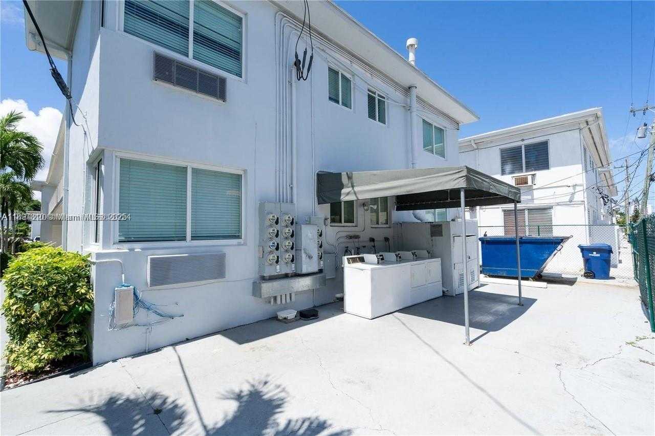 Small Image of 7315 HARDING AVE #7, Miami Beach Number 13