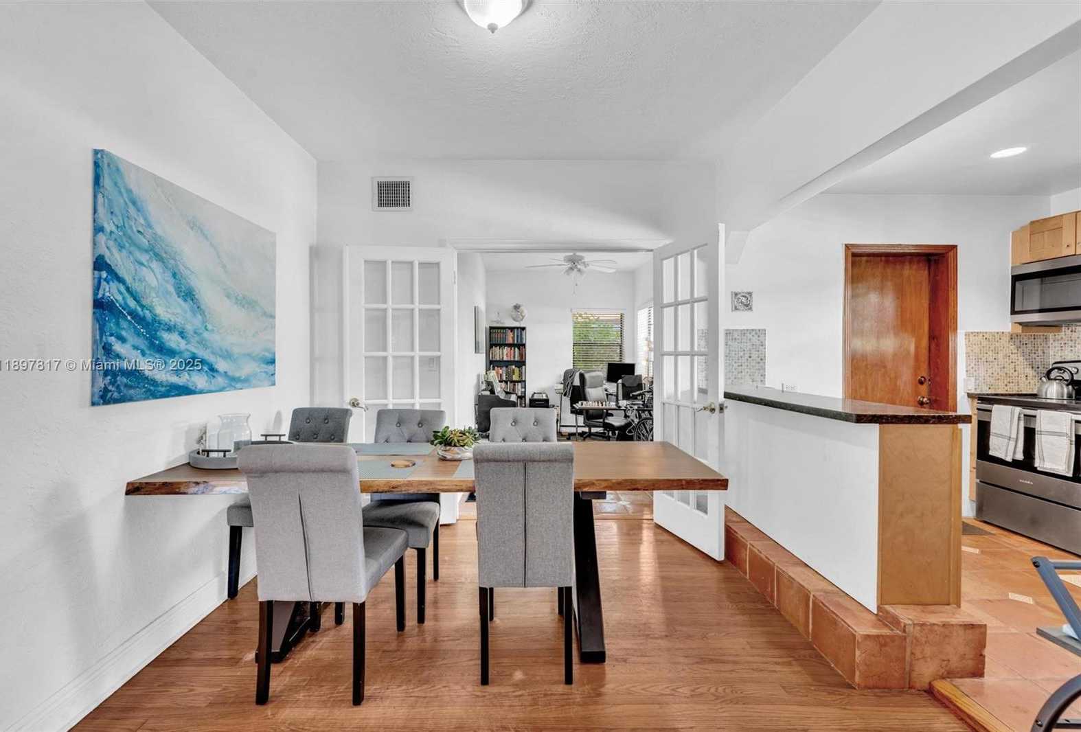 Small Image of 836 WEST 40TH ST #1, Miami Beach Number 10