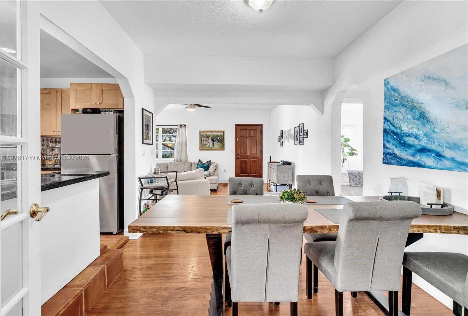 Small Image of 836 WEST 40TH ST #1, Miami Beach Number 19