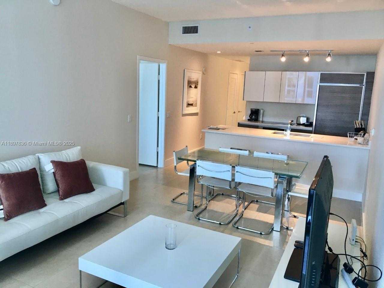 Small Image of 1100 SOUTH MIAMI AVE #811, Miami Number 2