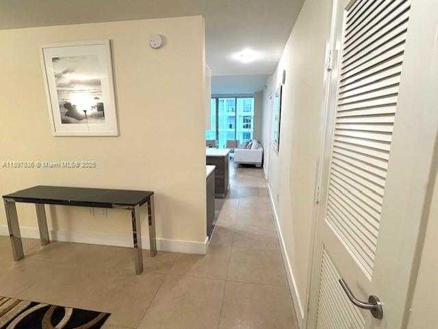 Small Image of 1100 SOUTH MIAMI AVE #811, Miami Number 6