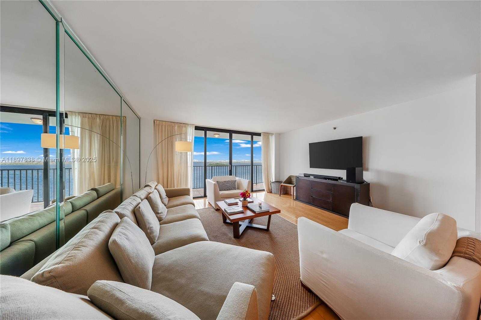 Small Image of 801 NORTH VENETIAN DR #903, Miami Number 11
