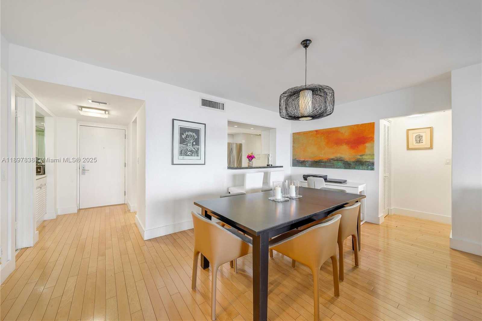 Small Image of 801 NORTH VENETIAN DR #903, Miami Number 8