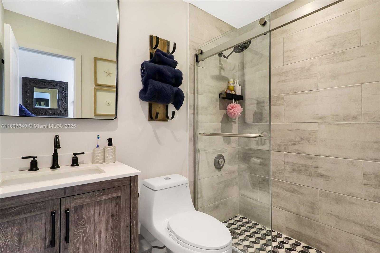 Small Image of 14519 SOUTH WEST 139TH AVE CIR E, Miami Number 20