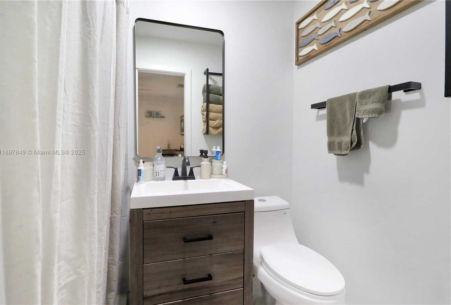 Small Image of 14519 SOUTH WEST 139TH AVE CIR E, Miami Number 35