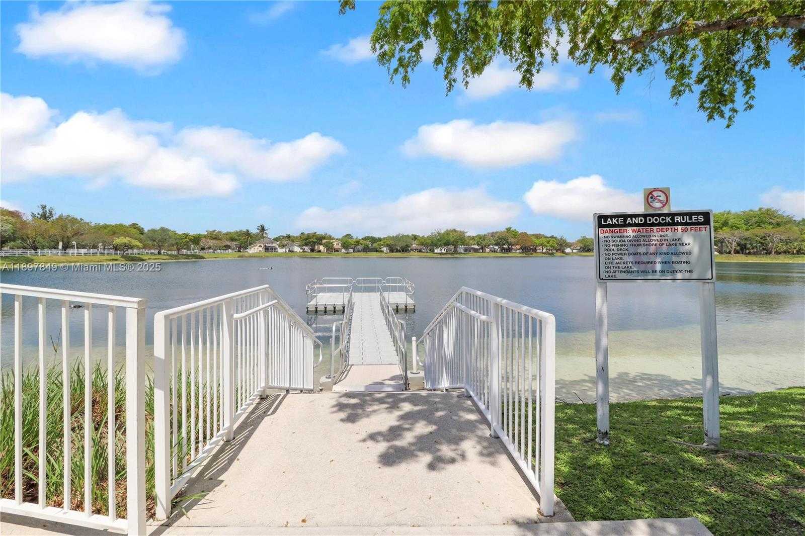 Small Image of 14519 SOUTH WEST 139TH AVE CIR E, Miami Number 36