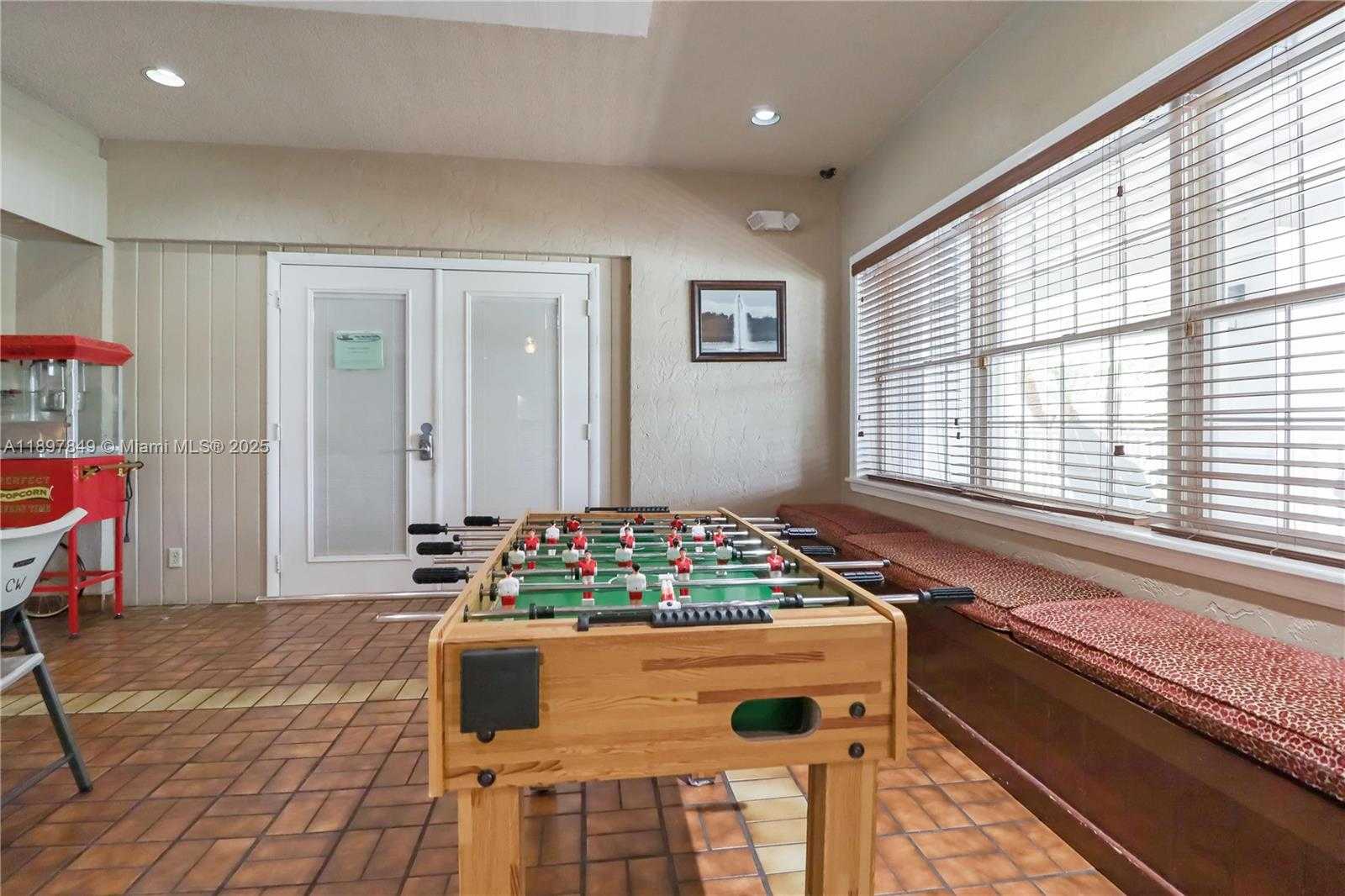 Small Image of 14519 SOUTH WEST 139TH AVE CIR E, Miami Number 39