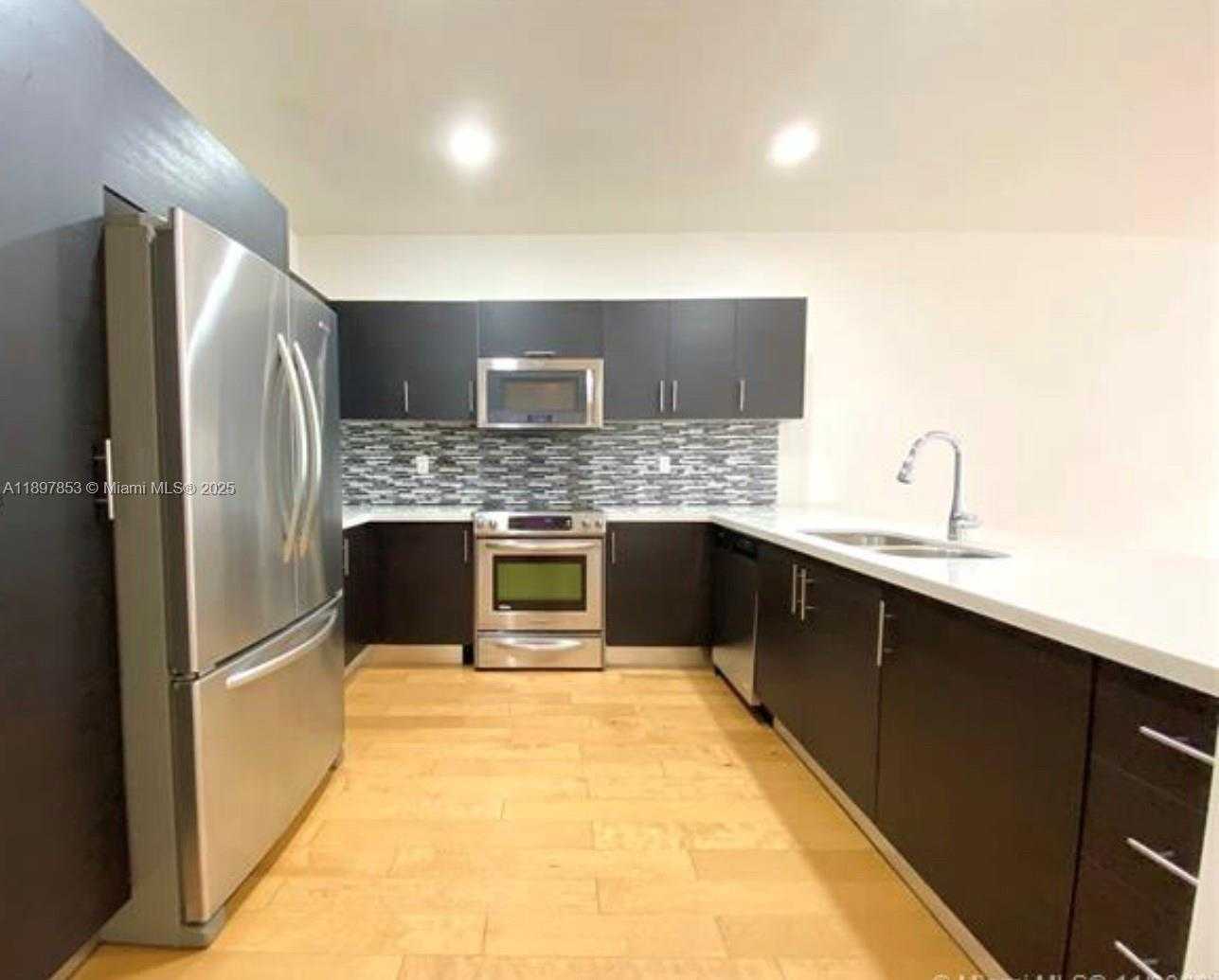 Small Image of 10306 NORTH WEST 70TH TER, Doral Number 10