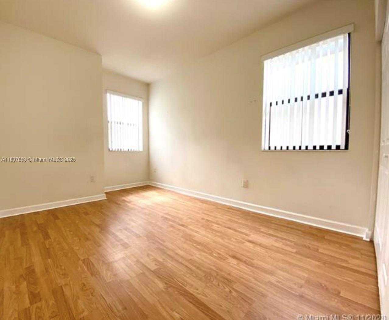 Small Image of 10306 NORTH WEST 70TH TER, Doral Number 23
