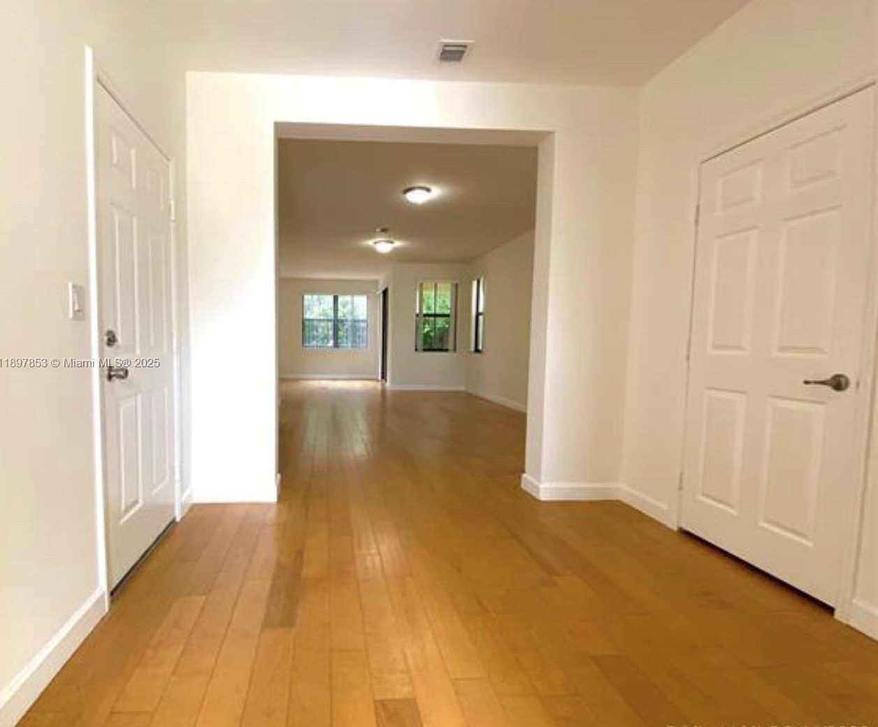 Small Image of 10306 NORTH WEST 70TH TER, Doral Number 3