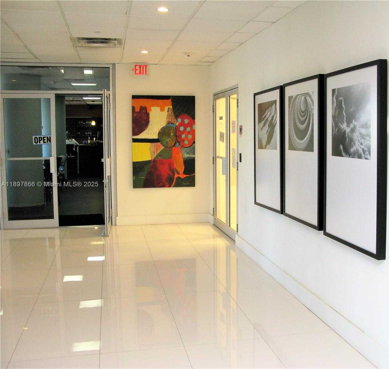 Small Image of 5701 COLLINS AVE #1207, Miami Beach Number 30