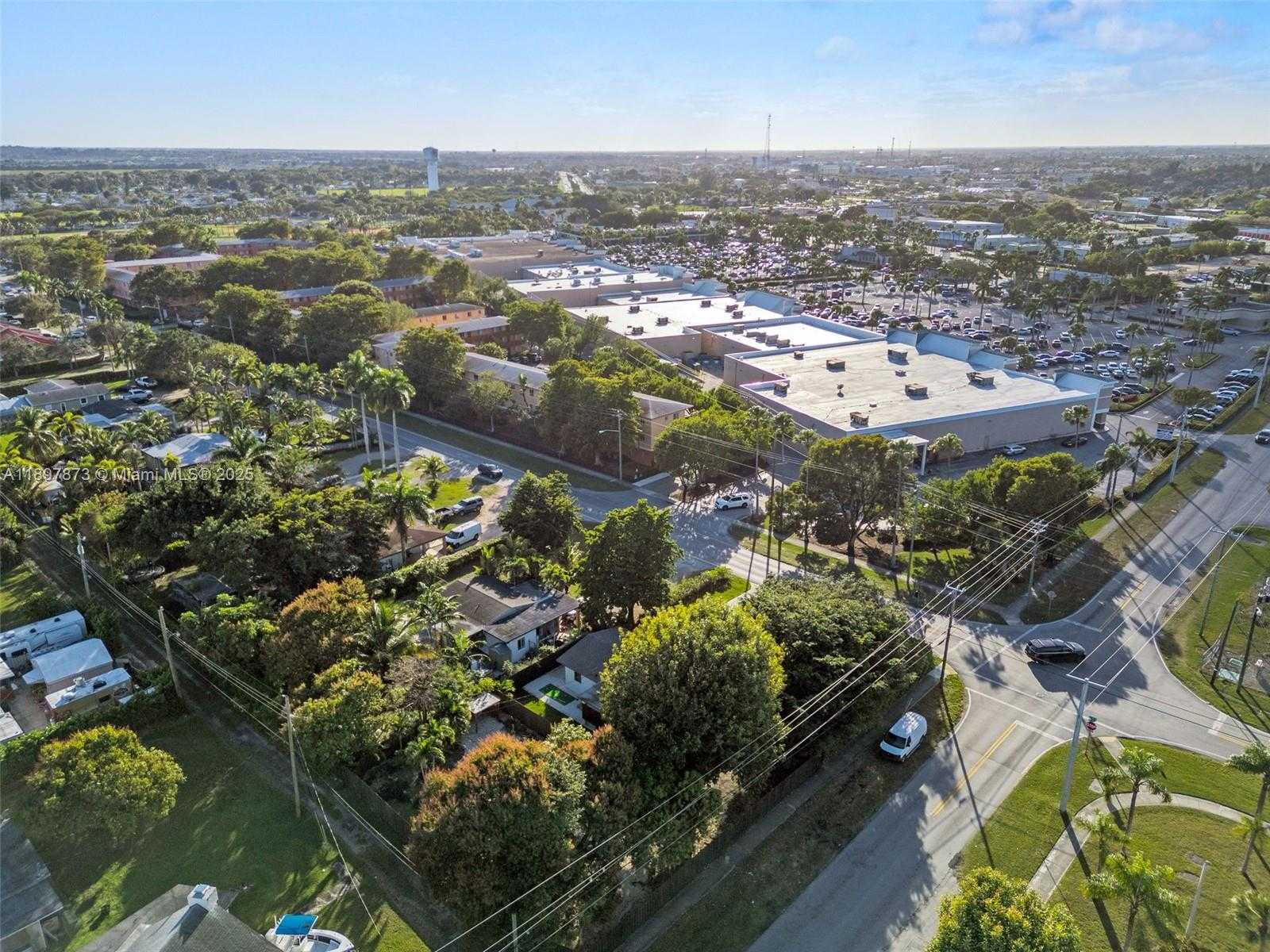 Small Image of 1075 NORTH EAST 12TH AVE #1075, Homestead Number 35