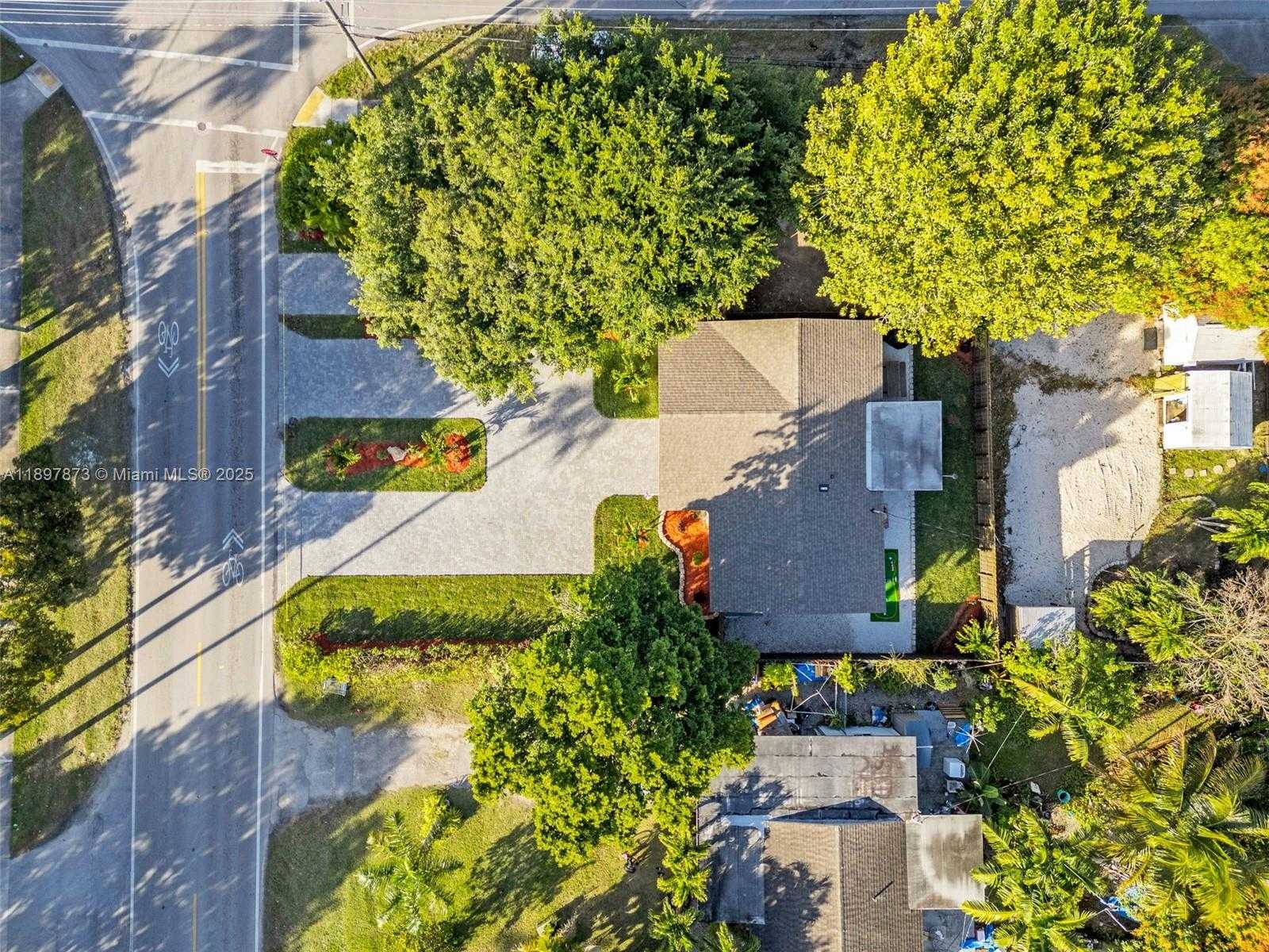Small Image of 1075 NORTH EAST 12TH AVE #1075, Homestead Number 36