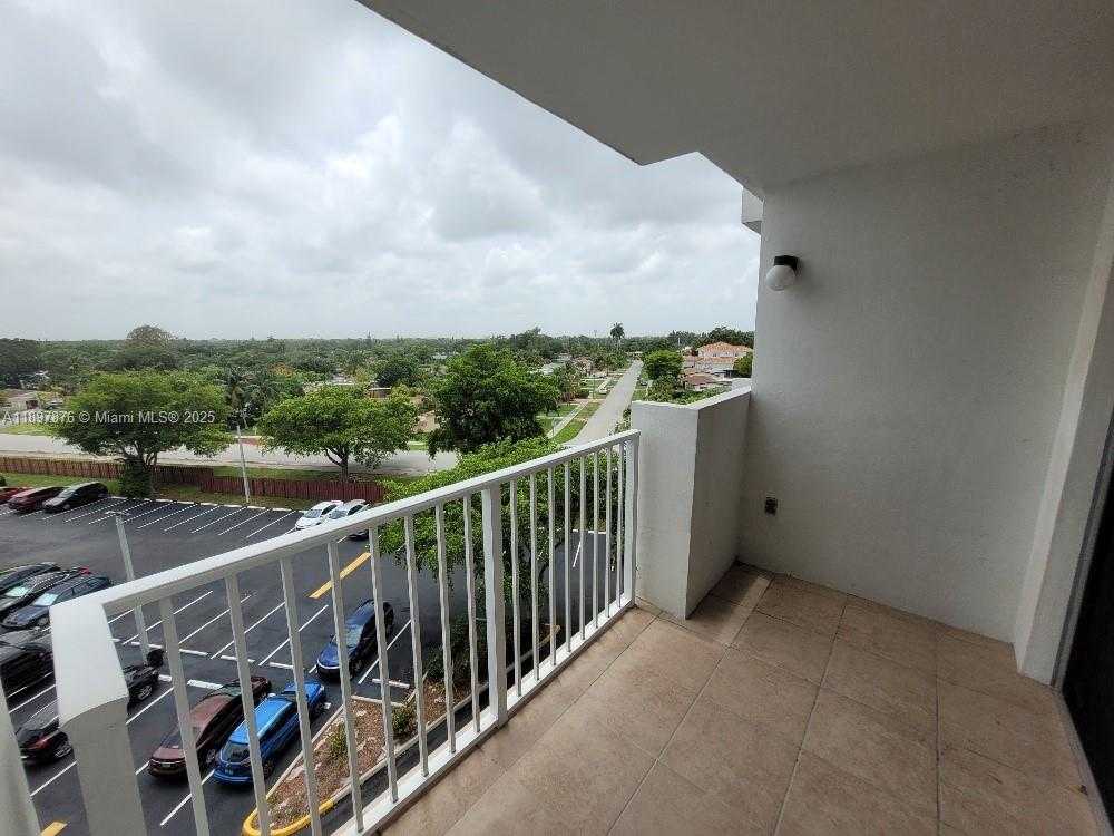 Small Image of 1200 Miami Gardens Dr, Miami, FL 33179, USA Number 11