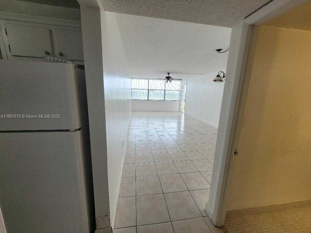 Small Image of 1200 Miami Gardens Dr, Miami, FL 33179, USA Number 4
