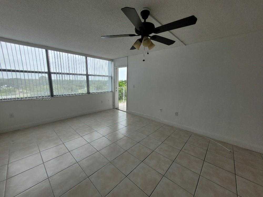Small Image of 1200 Miami Gardens Dr, Miami, FL 33179, USA Number 6