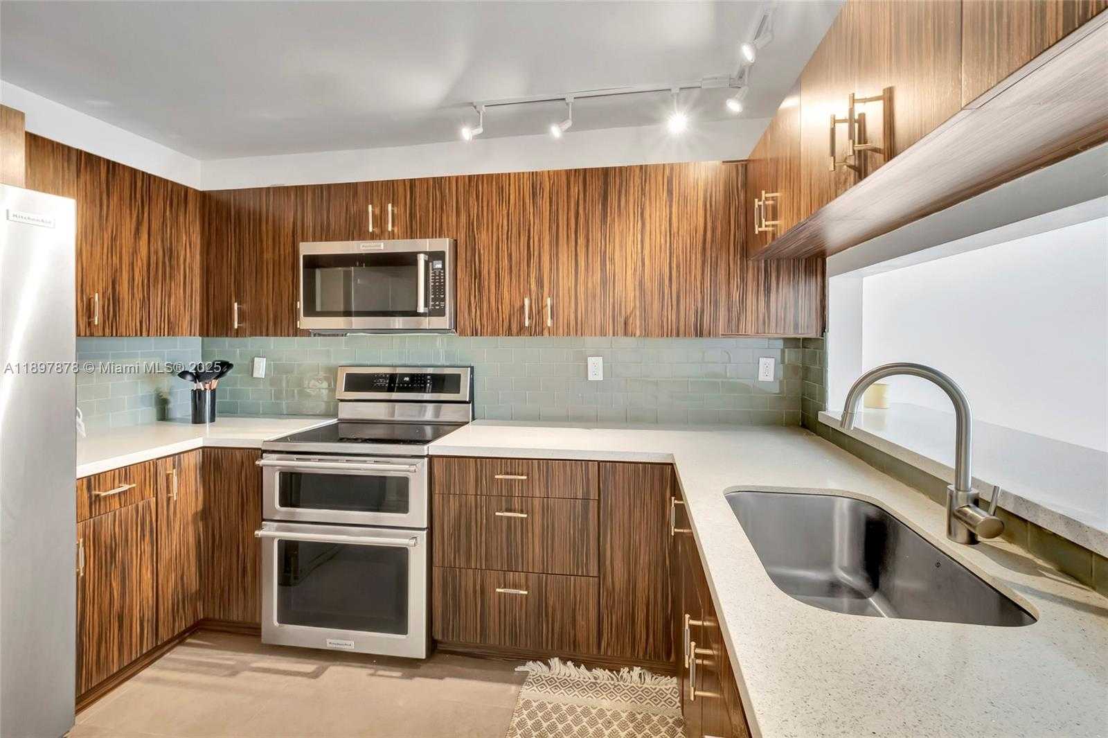 Small Image of 555 NORTH EAST 15TH ST #14I, Miami Number 11