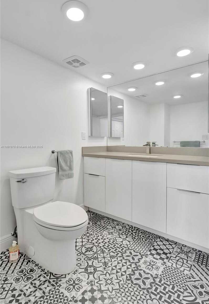 Small Image of 555 NORTH EAST 15TH ST #14I, Miami Number 21